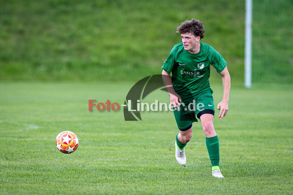SG Hungerbach gegen TSV Brunnthal | Fußball Kreisliga Herren Oberbayern Zugspitze Gruppe 1, SG Hungerbach gegen TSV Brunnthal, 20240803,Thomas BUTTLER (TSV Brunnthal 13) in Aktion,2024-08-03 in Huglfing (Sportpark Huglfing), Thomas BUTTLER (TSV Brunnthal 13)Copyright: WolfgangxLindner www.foto-lindner.de