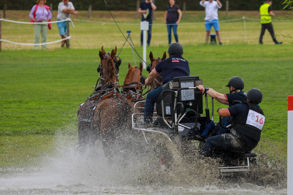 16_DanielSchneiders_AUT_08 | Bildergalerie von Sport-Ereignissen aber auch von weiteren spannenden Dingen - nicht nur vom Niederrhein. In Anlehnung an den bekannten Spruch von Hanns Dieter Hüsch heißt das Motto: "Niederrhein ist überall".  - Realisiert mit Pictrs.com