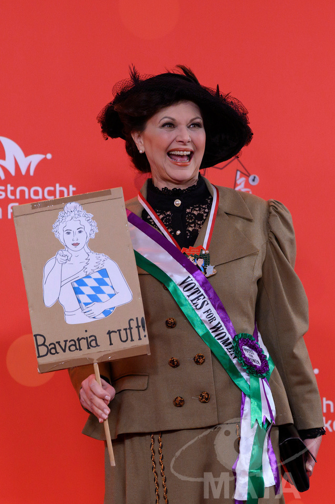 _DWI9378 | MATA IndoCon - Realisiert mit Pictrs.com