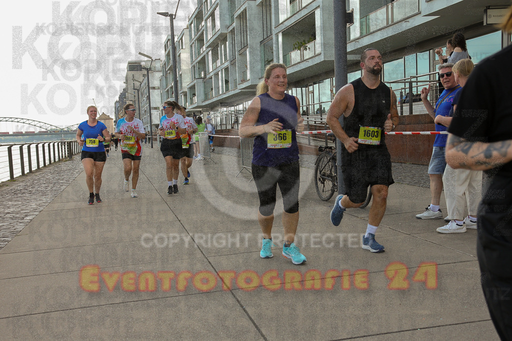 250920_1454_EX1_8158 | Sportfotografie im Rhein-Sieg Kreis, Köln, Bonn, NRW, Rheinland Pfalz, Hessen, etc. Unser Tätigkeitsfeld umfasst den Laufsport vom Volkslauf über den Marathon, Duathlon, Triathon bis zum Ultralauf wie Kölnpfad Ultra oder Schindertrail.