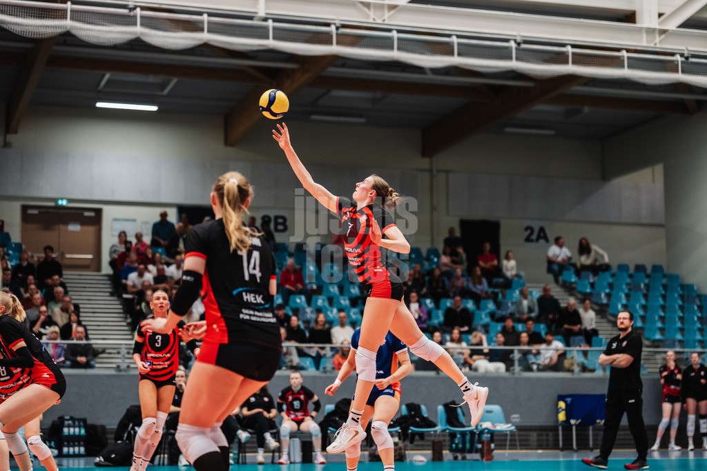 Volleyball | Frauen | Saison 2025/2026 | Volleyball Bundesliga | ETV Hamburger Volksbank Volleys vs. VfB Suhl LOTTO Thüringen | 07.03.2026 | Leonie Körtzinger (#7, ETV Hamburger Volksbank Volleys)