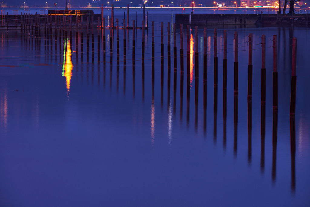 Abendlicht am Yachthafen | Bregenz, Austria - January 18, 2015: Abendlicht am Yachthafen. - Realisiert mit Pictrs.com