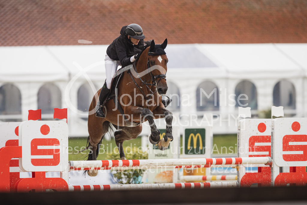 230727_BHO_M1-Spr_1-428 | Deine schönsten Turniermomente als professionelle Fotos! Entdecke hochwertige Pferdesport-Fotografie im Online-Shop. Jetzt Fotos finden & bestellen!