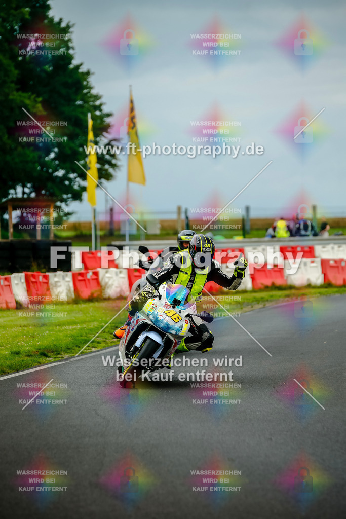 VBK-4210 | Hier findet Ihr Bilder von Touristenfahrten auf der Nürburgring Nordschleife oder von anderen Veranstaltungen die ich besucht habe. Viel Spass beim Durch Schauen 