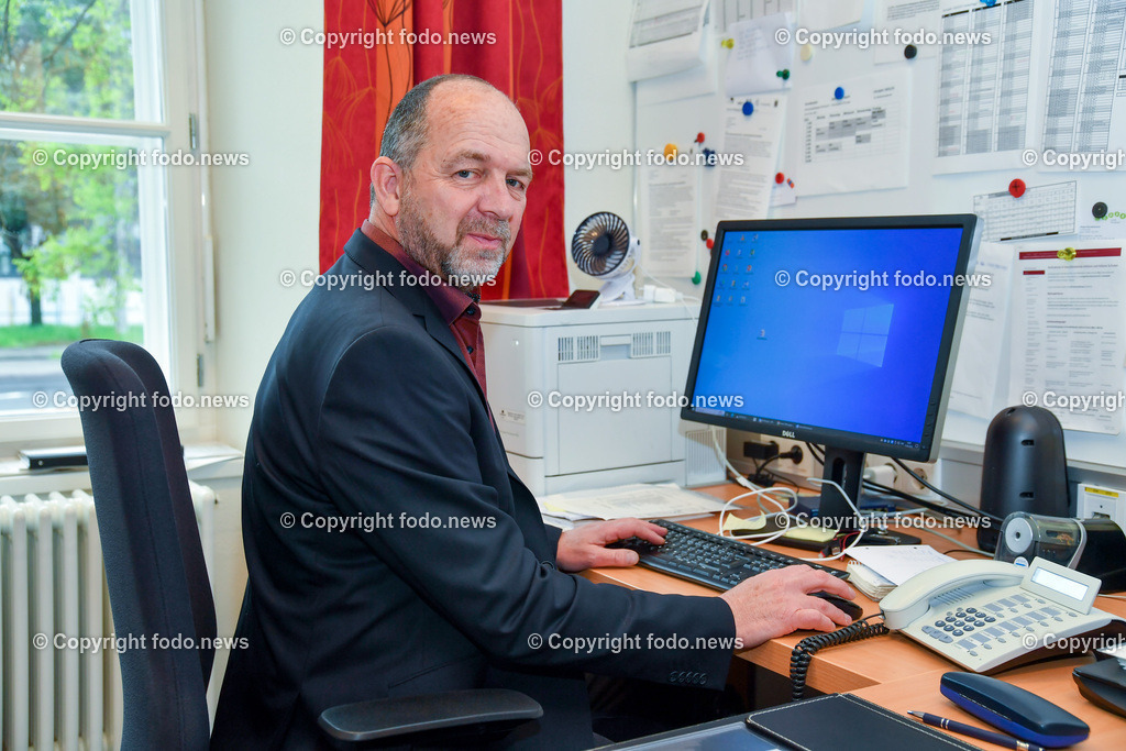 Polytechnische Schule Linz Urfahr_ 17.05.2023-6 | 17.05.2023, Linz, AUT, Polytechnische Schule Linz Urfahr, im Bild Christian Bauer (Direktor Polytechnische Schule Linz)