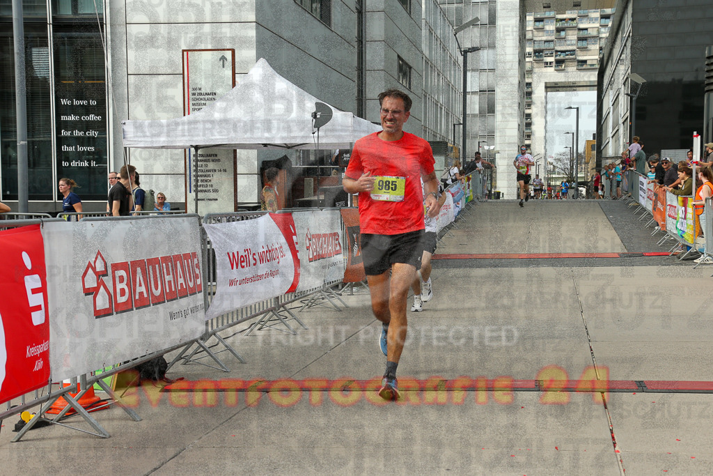 250920_1521_EX1_9071 | Sportfotografie im Rhein-Sieg Kreis, Köln, Bonn, NRW, Rheinland Pfalz, Hessen, etc. Unser Tätigkeitsfeld umfasst den Laufsport vom Volkslauf über den Marathon, Duathlon, Triathon bis zum Ultralauf wie Kölnpfad Ultra oder Schindertrail.