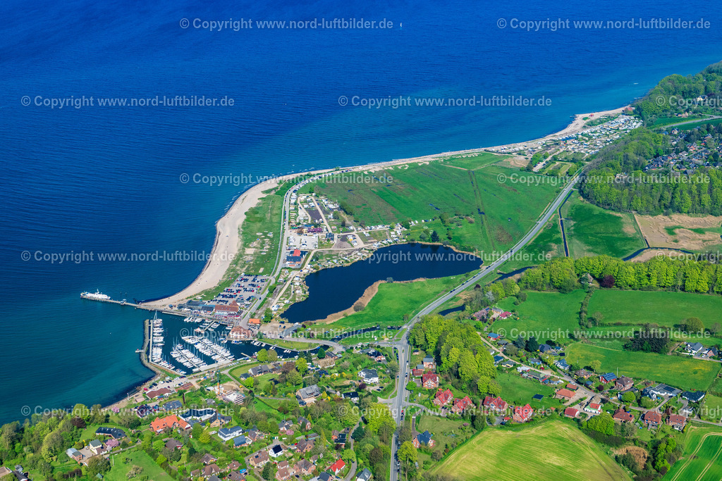 Langballig_Campingplatz_Langballigau_ELS_6700010524 | WESTERHOLZ 17.05.2024 Sturm- und Hochwasserschaden auf dem Campingplatz mit Wohnwagen und Zelten am Ostseestrand in Langballigholz im Bundesland Schleswig-Holstein. // Storm and flood damage on the campsite with caravans and tents on the Baltic Sea beach in Langballigholz in the state of Schleswig-Holstein. Foto: Martin Elsen