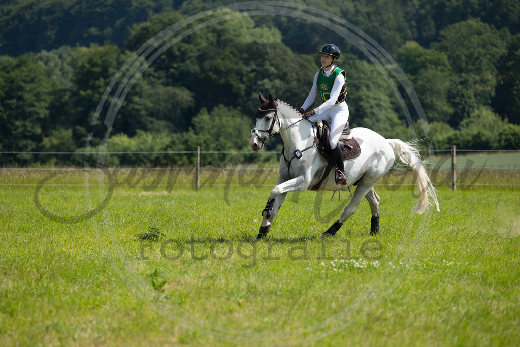 994A1174 | sabrinanicolaifotografie - Realisiert mit Pictrs.com