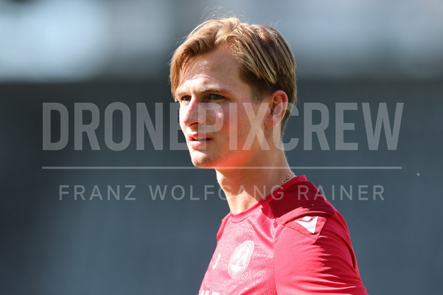 Grazer AK 1902 vs WSG Tirol – Austrian Bundesliga | Graz, Austria, 02.MAY.26 - SOCCER - ADMIRAL Bundesliga, Qualification Group, Grazer AK 1902 vs WSG Tirol. The image shows Ludwig Vraa (GAK) during warm up.