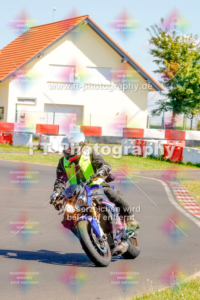 _MOT9194 | Hier findet Ihr Bilder von Touristenfahrten auf der Nürburgring Nordschleife oder von anderen Veranstaltungen die ich besucht habe. Viel Spass beim Durch Schauen 