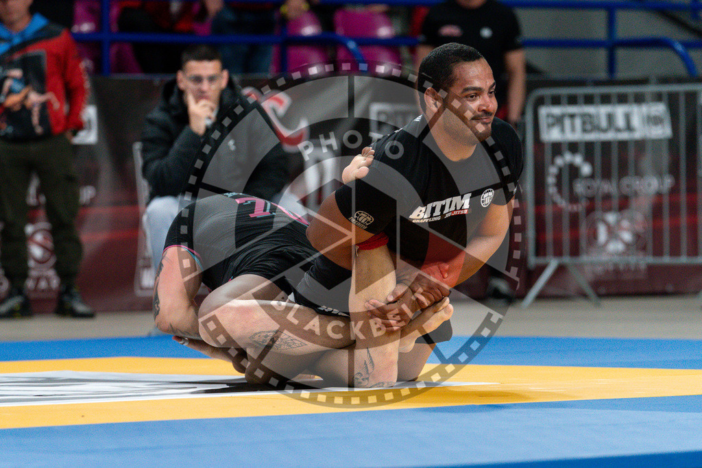20250517PBB0833 | Athletes compete during the first day of the ADCC Amateur World Championship on May 15, 2025 in Warsaw, Poland. © Chiara Dazi / photoblackbelt