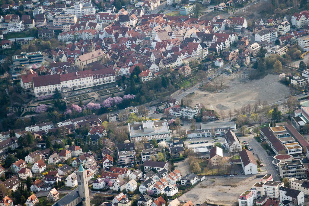 Luftbild: Johannes-Kepler-Gymnasium, Lindenstr in Leonberg im Bundesland Baden-Württemberg in Deutschland. Foto: IMG_39089.jpg vom 03.04.2011 durch Werner Riehm/FLY-FOTO.de