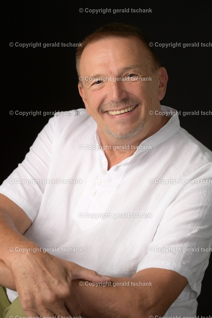 DSC_2204 | Wählen Sie hier bitte Ihr bestes Foto aus, mit diesem Bild wird Ihr Set produziert. Sollten Sie kein Bild wählen oder mehrere suchen wir das Beste aus!
