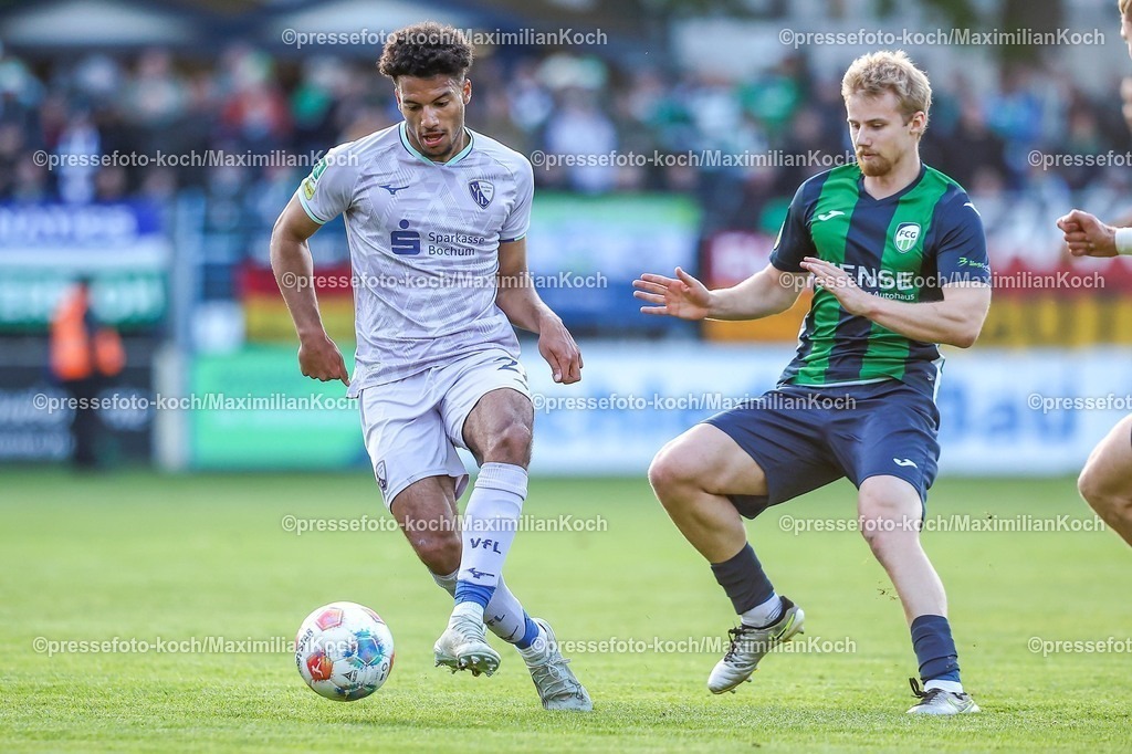xKWIx08052601009 | 2026.05.08, xkwix, Fußball, Regionalliga West, FC Gütersloh -  VfL Bochum II, Heidewaldstadion (Ohlendorf Stadion im Heidewald), 33.Spieltag, Saison 2025 / 2026: Len Wilkesmann (FC Gütersloh #15) im Zweikampf gegen Jonathan Akaegbobi (VfL Bochum II #24)  DFB regulations prohibit any use of photographs as image sequences and or quasi-video. Photo: xKamilxWilkowskixPressefotoKochx
