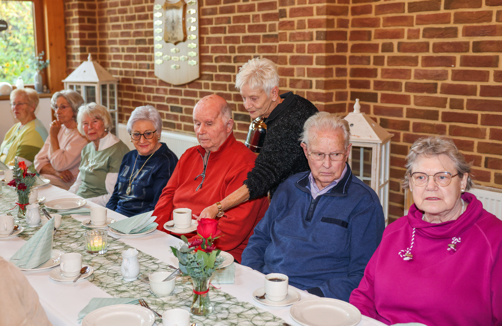 top-top.de-251112-022 | Foto, Video, Fotografie, Videografie, Fotobox, DJ, Discjockey, Musik, Musikbox, Veranstaltung, Photobooth, Amazon, Ebay, Buchtipp, Bestseller, Autor, Verlag, Buch, Wesel, Hamminkeln, NRW, Dinslaken, Rees, Drohne, Hochzeit, Party, Fotobox, Wesel, Fotograf