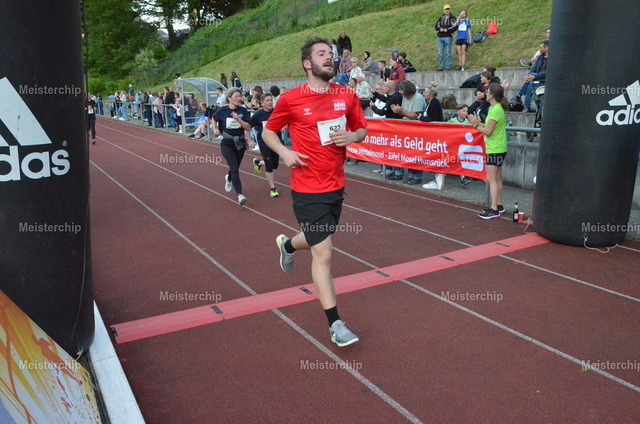 19-37-20_ | Meisterchip Fotoshop - Realisiert mit Pictrs.com