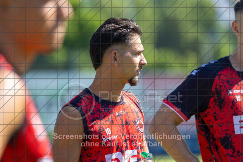 20250629_102444_0009 | #,1.Göppinger SV, Fussball, Oberliga BW - Trainingsauftakt, Saison 2025/2026, Rasensportplatz Stadion SV Göppingen, Hohenstaufenstr. 116, 73033 Göppingen, 29.06.2025 - 10:30 Uhr,Foto: PhotoPeet-Sportfotografie/Peter Harich