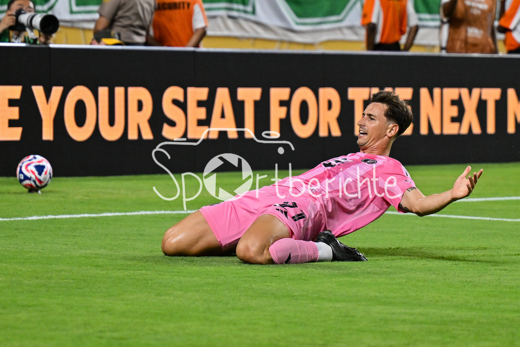 Inter Miami CF - Palmeiras Sao Paulo | Jubel nach dem Treffer zum 1-0 durch Tadeo ALLENDE (Inter Miami 21) / Tor / Torschuetze / Freude / Happy / FIFA Club World Cup: Inter Miami CF - Palmeiras Sao Paulo, Hard Rock Stadium am 23.06.2025 / NOT FOR SALE IN USA