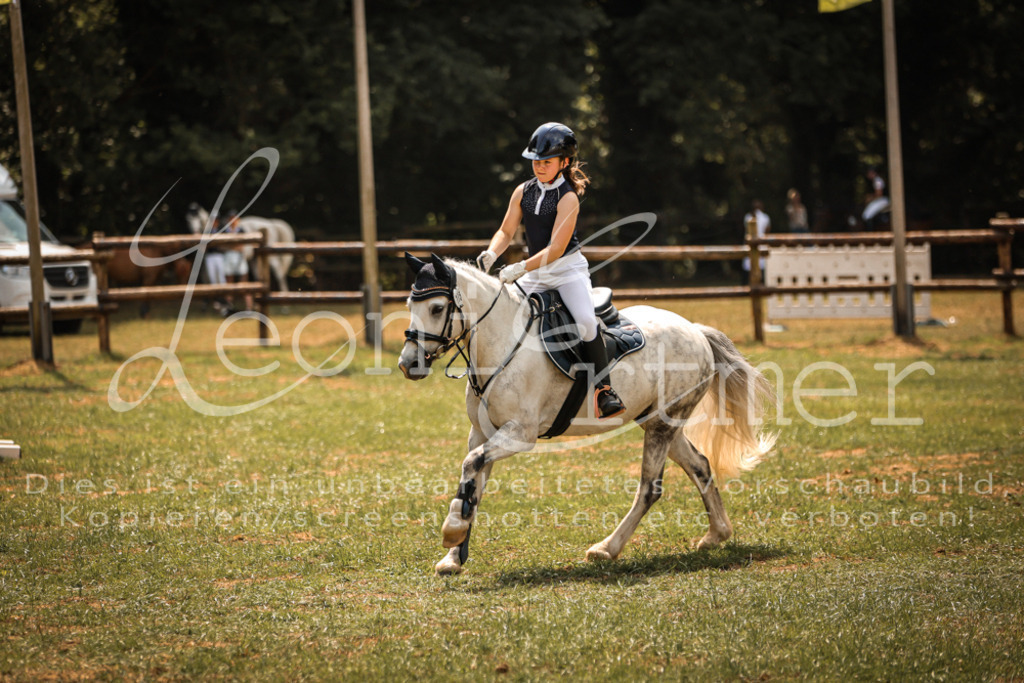 15.SaStE00253 | Leoni Ertmer Photography - Realisiert mit Pictrs.com