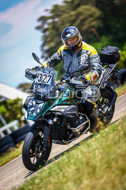 0327-260508DCB-032_327 | Deine Full-Service-Agentur für ✔️Videoproduktionen und ✔️Motorsportfotografie Jetzt Angebot anfragen!