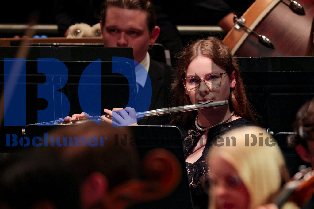 Maerkisches Jugendsinfonieorchester (MJO) {date} -  | {headline}(Foto: Sebastian Sendlak / BOND) - Realisiert mit Pictrs.com