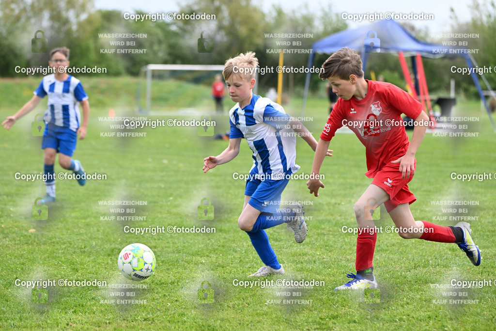 DSC_0127 | TSV Holtrop (rot) - TuS Holtriem I (blau,weiß) 