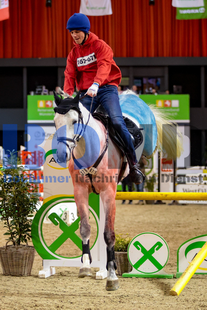 Agravis Cup 2024 - Kostuemspringen {date} -  | {headline}



(Foto: Sebastian Sendlak / BOND)

 - Realisiert mit Pictrs.com