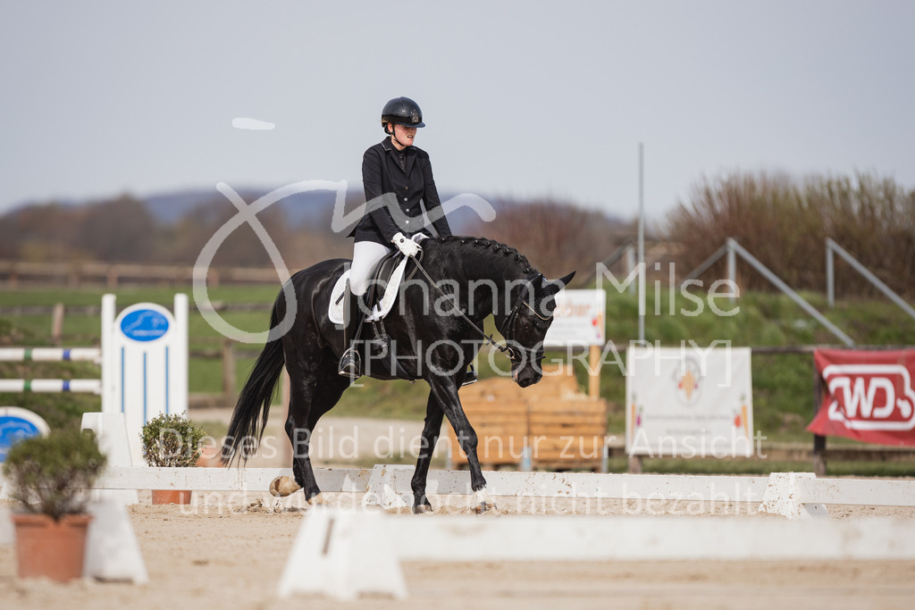 230410_Frühlingsfest_Dressurreiter-L-600 | Deine schönsten Turniermomente als professionelle Fotos! Entdecke hochwertige Pferdesport-Fotografie im Online-Shop. Jetzt Fotos finden & bestellen!