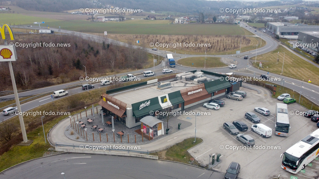 McDonalds_ Unterweitersdorf_ 10.03.2023-2 | 10.03.2023, Unterweitersdorf, AUT, McDonalds im Bild McDonalds, Restaurant, Fast Food, Drive In, Drohne