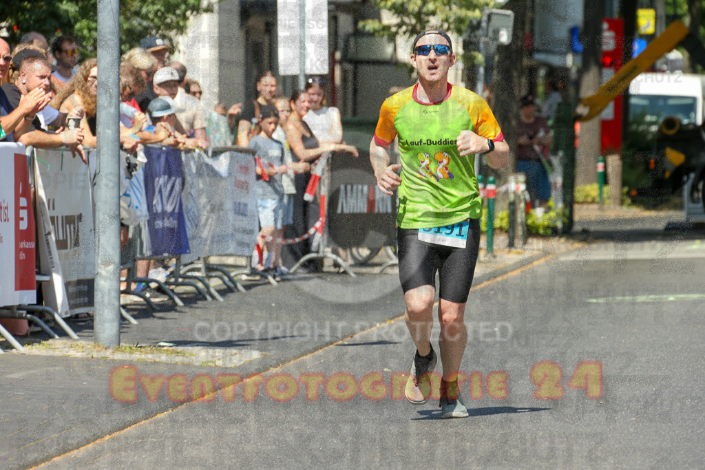 250621_1139_EX1_3744 | Sportfotografie im Rhein-Sieg Kreis, Köln, Bonn, NRW, Rheinland Pfalz, Hessen, etc. Unser Tätigkeitsfeld umfasst den Laufsport vom Volkslauf über den Marathon, Duathlon, Triathon bis zum Ultralauf wie Kölnpfad Ultra oder Schindertrail.