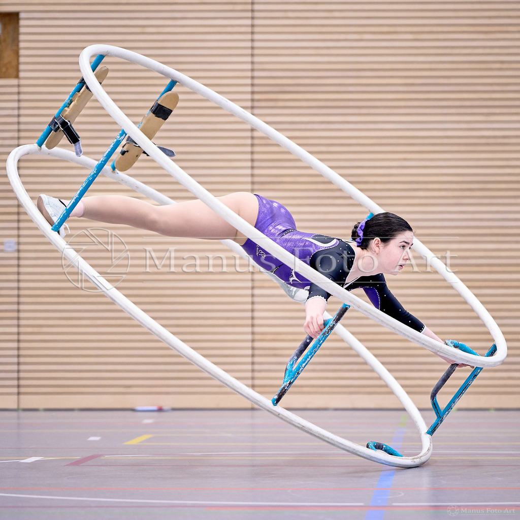 B-DSC05920 | Professionelle Sportfotografie in Hamburg, Schleswig-Holstein und Niedersachsen – spezialisiert auf Rhönrad, Geräteturnen, Leistungsturnen und rhythmische Sportgymnastik. Bundesweite Begleitung von Rhönrad-Events. Jetzt Sport-Fotos - Realisiert mit Pictrs.com