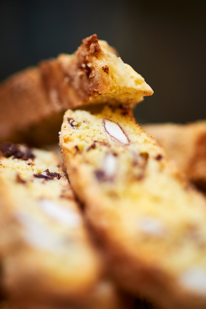 Cantuccini Mandelgebaeck | Cortona, Italien - August 29, 2016: Residenza Storica Dolce Maria; Cantuccini Mandelgebaeck. - Realisiert mit Pictrs.com