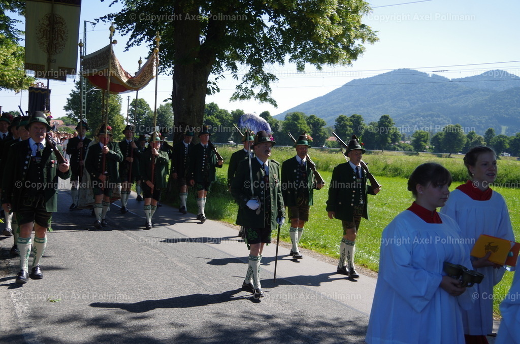 IMGP6118 | fotografiert von Axel PollmannLeonhardi Wallfahrt Benediktbeuern und Murnau, Fronleichnam, Fasching, Landschaft im Loisachtal und Benediktbeuern  - Realisiert mit Pictrs.com