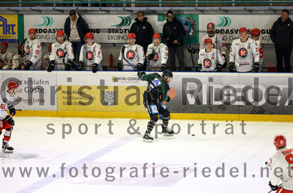 2022-09-25_107_TSV_Erding_gegen_EHC_Klostersee | Erding, Deutschland, 25.09.2022:
Eishockey, Bayernliga 2022 / 2023, Testspiel, TSV Erding gegen EHC Klostersee, Endergebnis: 8:2

Foto: Christian Riedel / fotografie-riedel.net