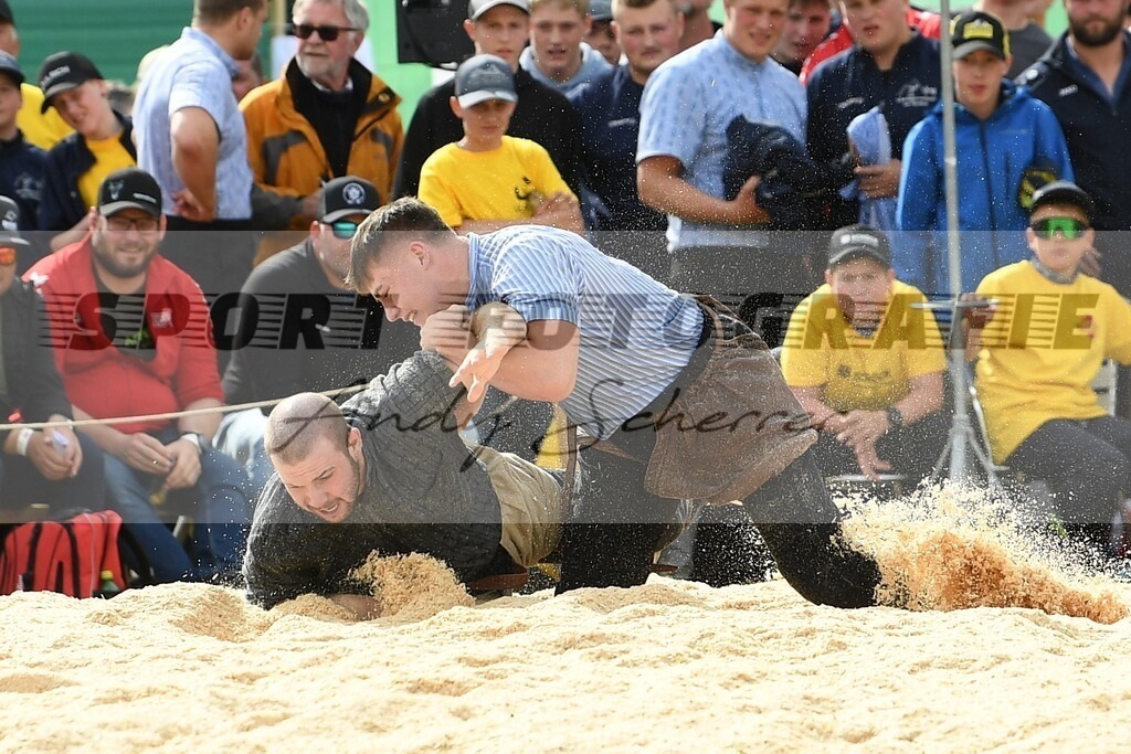 LaimbacherPatrDSC_7451 | Kaufen Sie Sportbilder im Onlineshop von Andy Scherrer Sportfotografie. Faszinierende Bilder von Sportevents aus der ganzen Schweiz. Fussball, Frauenfussball, Unihockey, Handball, Schwingen und weiteren Sportarten. - Realisiert mit Pictrs.com