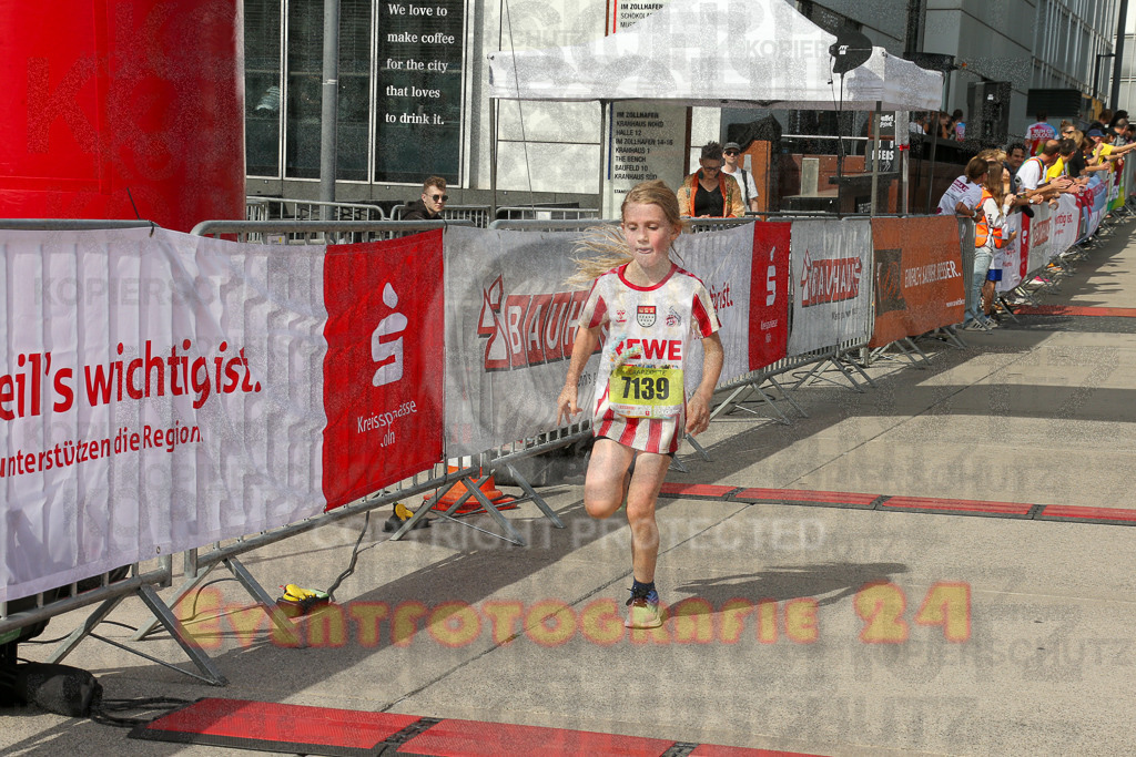250920_1339_EX1_6099 | Sportfotografie im Rhein-Sieg Kreis, Köln, Bonn, NRW, Rheinland Pfalz, Hessen, etc. Unser Tätigkeitsfeld umfasst den Laufsport vom Volkslauf über den Marathon, Duathlon, Triathon bis zum Ultralauf wie Kölnpfad Ultra oder Schindertrail.