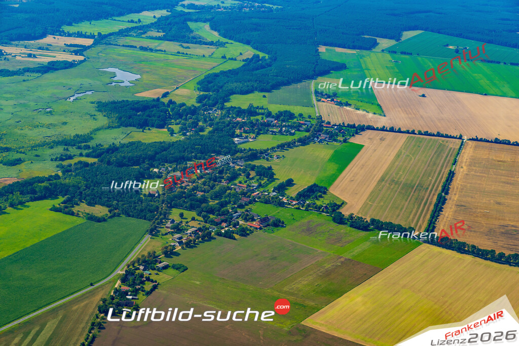Luftbild Vs Google Maps  Mellen  Lenzen -Das Luftbild wurde 2025 vom UL-Flugzeug heraus erstellt ( keine Drohnenluftbilder ) - Hochauflösende Luftaufnahme -Nicht vergleichbar mit Google Maps oder Satelittenbilder- Die Geschenkidee !Mit Lizenz und Bildrechte bestellbar