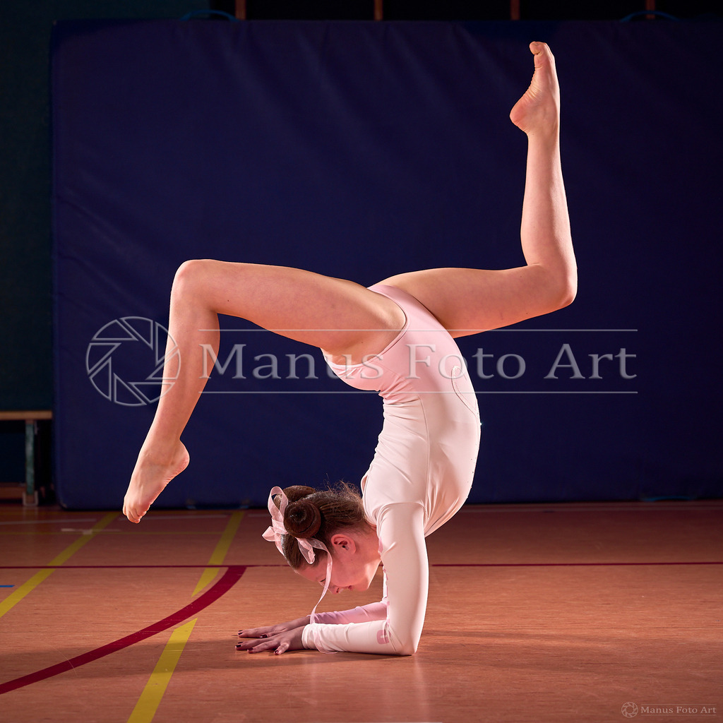 B-DSC00711 | Professionelle Sportfotografie in Hamburg, Schleswig-Holstein und Niedersachsen – spezialisiert auf Rhönrad, Geräteturnen, Leistungsturnen und rhythmische Sportgymnastik. Bundesweite Begleitung von Rhönrad-Events. Jetzt Sport-Fotos - Realisiert mit Pictrs.com