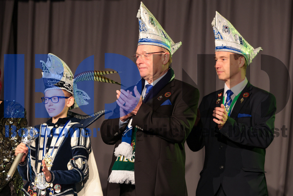 SES_GROKABO20250202-18 | bond - Realisiert mit Pictrs.com