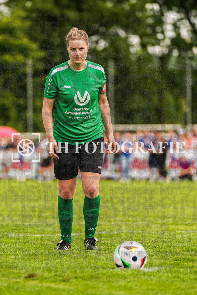 GER, FC Hauingen - SV Waldhaus, Frauen-Fussball, Rothaus Bezirkpokal, Finale, Saison 2024/2025, 29.05.2025 | GER, FC Hauingen - SV Waldhaus, Frauen-Fussball, Rothaus Bezirkpokal, Finale, Saison 2024/2025, 29.05.2025Foto: TH Fotografie/Alessio Bosco