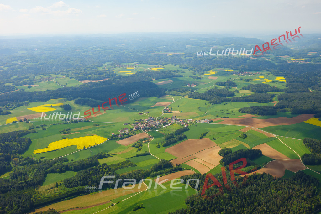 Luftbild von Hubenberg  - Luftaufnahme wurde 2014 von https://frankenair.de mittels Flugzeug (keine Drohne) erstellt - die Geschenkidee