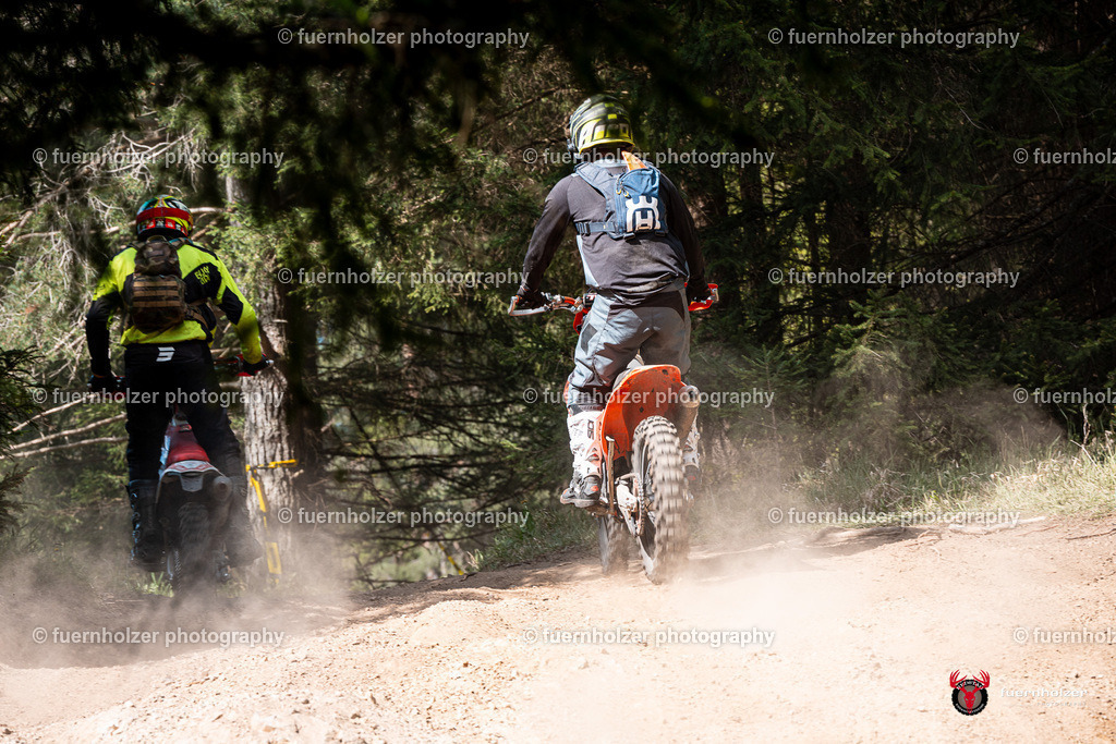 fuernholzer_250501-C2-497 | Fotografische Impressionen von der Red Stag Enduro Extreme by fuernholzer-photography.com. Endurosport in Österreich fotografisch festgehalten von fuernholzer. Auftragsfotografie für Private, Gewerbefotos und Industriefotografie. Eventfotografie, Sportfotografie und Motorsportfotografie. Anbieter von Fotoworkshops, Fototraining, fotografischen Vorträgen und Fotoseminaren.
