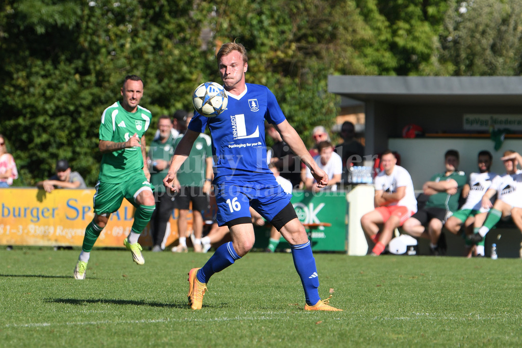 SpVgg Niederalteich : 1. FC Viechtach | Sebastian Tremmel (#16) - Realisiert mit Pictrs.com