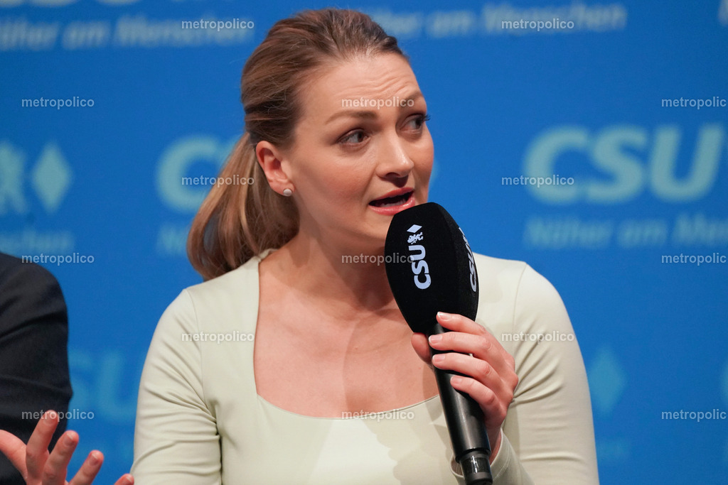 Judith Gerlach | Metropolico