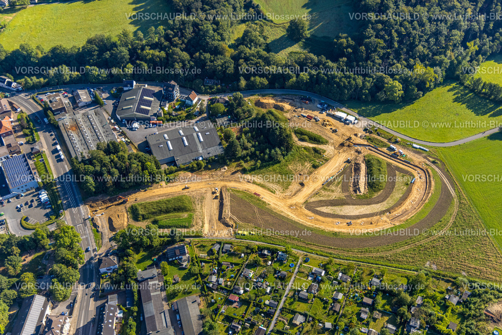 Velbert240811535Langenberg | Luftbild, Gewerbegebiet und Baustelle an der Fellerstraße, Niederbonsfeld, Velbert, Ruhrgebiet, Nordrhein-Westfalen, Deutschland