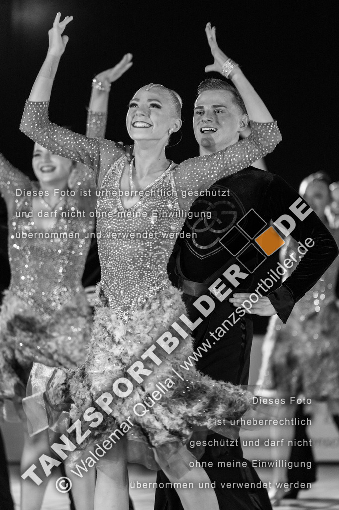 20250504-10933 | Hier finden Sie Tanz Bilder vom Latein und Standard Formationen tanzen. Sportbilder vom Tanzsport. Schöne Fotos und von Weltmeisterschaft, Europameisterschaft, Bundesliga, Regionalliga, Oberliga und Landesliga sowie von GOC Stuttgart, DanceComp, WM Bremen