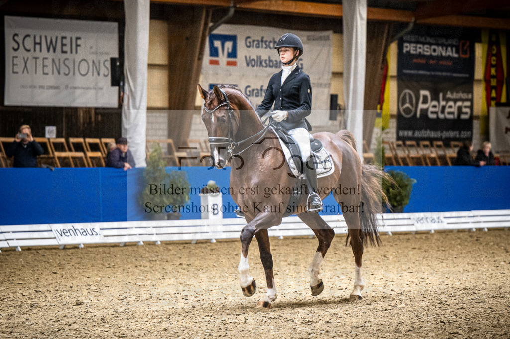 DOS_4013 | Entdecke hochwertige Reitturnierfotos von Foto Oger. Professionell, emotional und authentisch – jetzt Lieblingsmomente im Shop bestellen.Deutschlandweite Turnierfotografie. - Realisiert mit Pictrs.com