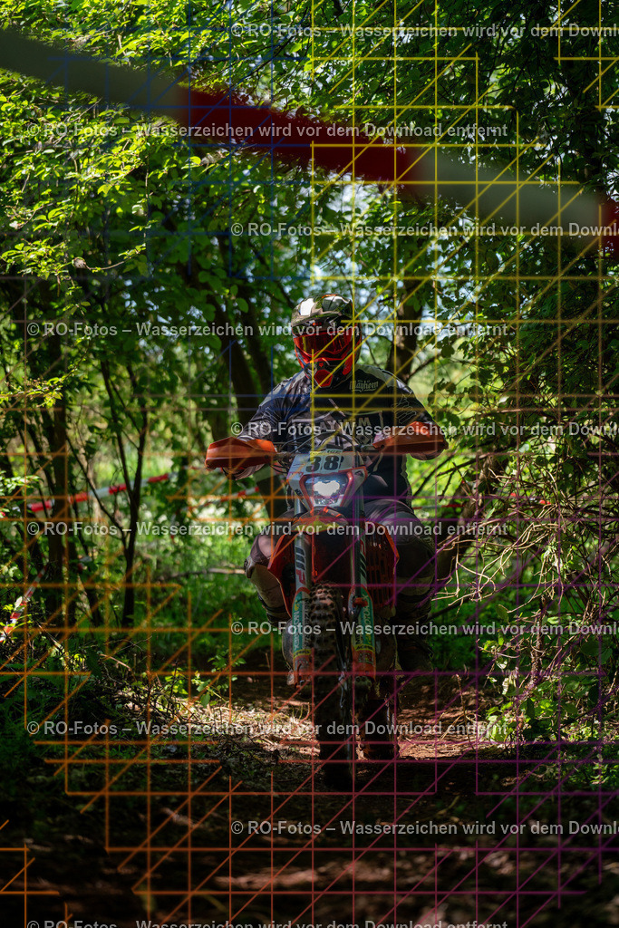 Wolfshausen 2 Lauf -1576 | Sportfotografie von RO-Fotos: Motorsport, Motocross, Enduro, Laufveranstaltungen und Triathlon. Professionelle Fotos von Sportlern und Events. - Realisiert mit Pictrs.com