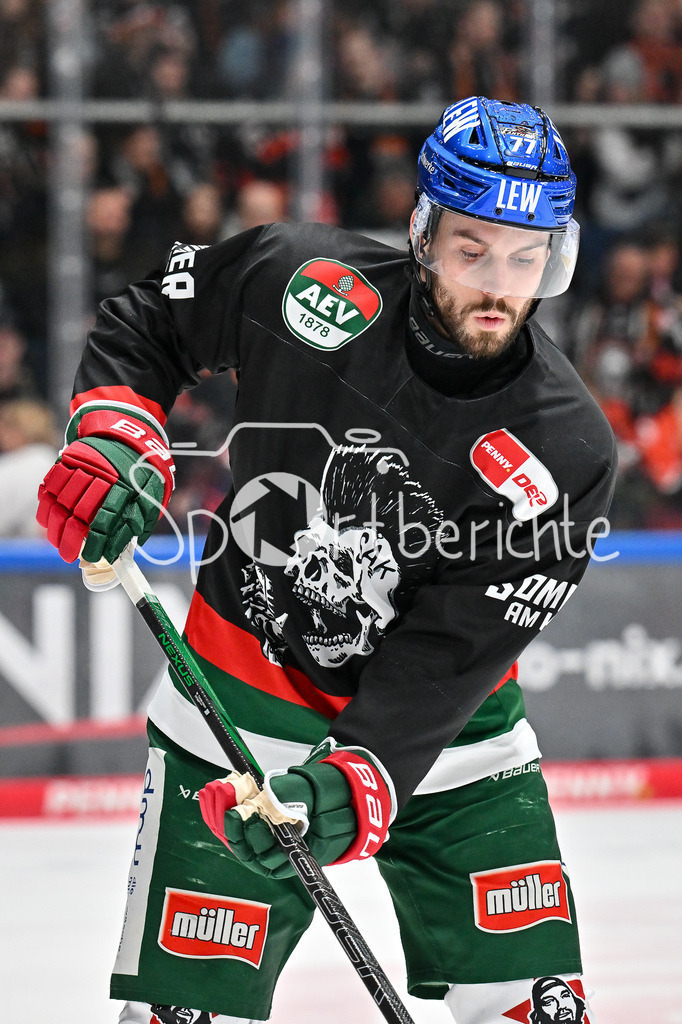 Löwen Frankfurt -Augsburger Panther | im Bild Luca TOSTO (Augsburger Panther #77) beim warmup vor der Partie / DEL: Loewen Frankfurt - Augsburger Panther, Eissporthalle Frankfurt am 14.02.2025