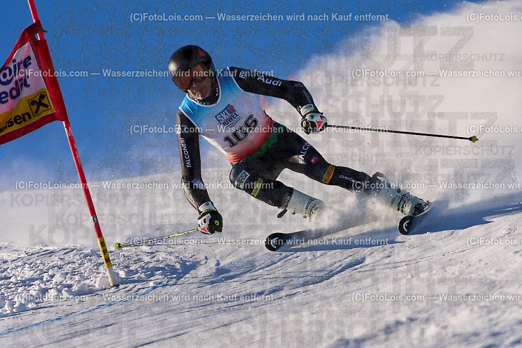 ALP4705_MASTERS-Cup_GS-A Herrn_Pastorini Stefano | (C)FotoLois.com, Alois Spandl. FIS Masters-Cup Wildschönau, Giant Slalom auf der Piste Schatzberg GS, Siegerehrung auf dem Dorfplatz Niederau, Sa 13. Januar 2024.